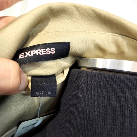 NWT Express sz 6 Women's Double Breasted Long Trench Coat in Tan - Picture 2 of 9